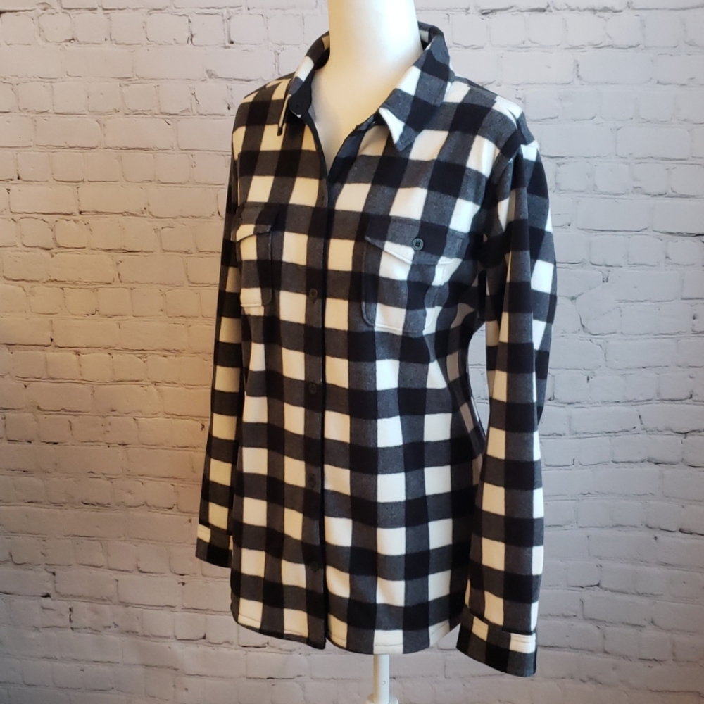NWOT Women's Eddie Bauer shirt